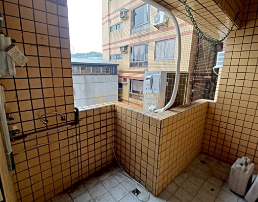 兆基🏡基隆火車站旁~電梯超便利大空間兩房(可營登，全新冷氣 - Image 7
