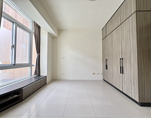 『沙鹿新光田』門前停車大四房透天屋況好~ - Image 6