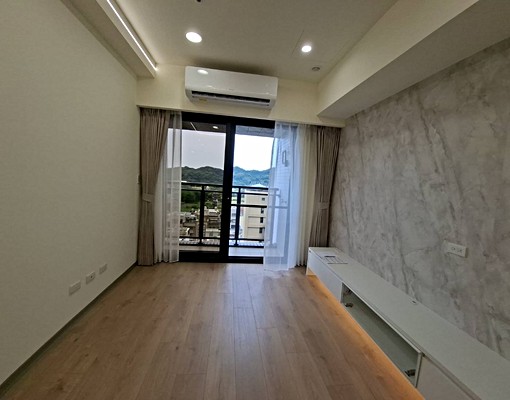 竹北租屋高鐵全新家具家電朝東一卡皮箱可入住🔥 - Image 2