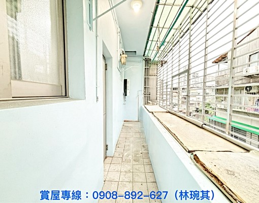 社會住宅/可租補/免仲介費/捷運中和站稀有兩層樓四房兩陽台 - Image 9
