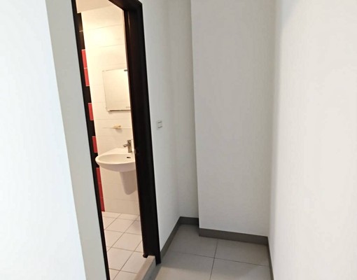 廁所開窗乾濕分離、獨立陽台洗衣機、近南科市區★可短租半年 - Image 6