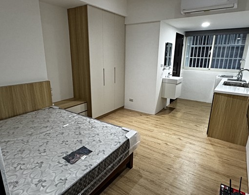 全新裝潢首租|通化夜市靜巷|磁扣門禁|生活機能佳|雙人套房 - Image 1