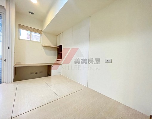 美樂*小巨蛋站*質感平面兩房*有陽台*屋況優*含網路/第四台 - Image 8