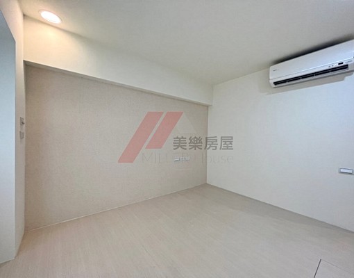 美樂*小巨蛋站*質感平面兩房*有陽台*屋況優*含網路/第四台 - Image 7