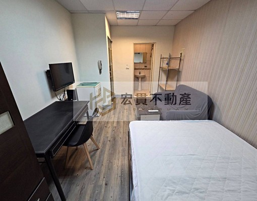 實PO|金山街木地板採光對外窗室內機車位電梯套房 - Image 2