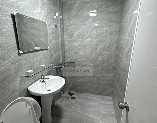 近竹科全新首租台電均價獨立洗脫烘可報稅租補採光套房 - Image 5