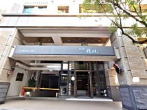 五福二路福懋精硯近中央公園..
