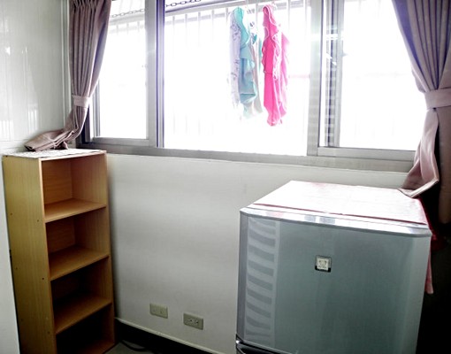 興大/對外窗/全新變頻/中華500M/電3.8 - Image 1