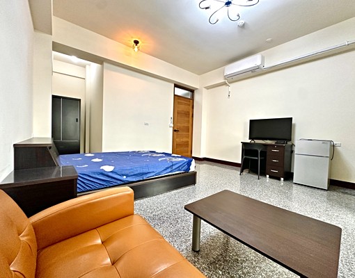 電梯獨套梧棲市區附沙發冷暖空調子母車室內機車位三井台中港 - Image 3