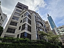 松智路32巷信義御璽庭院壹樓..