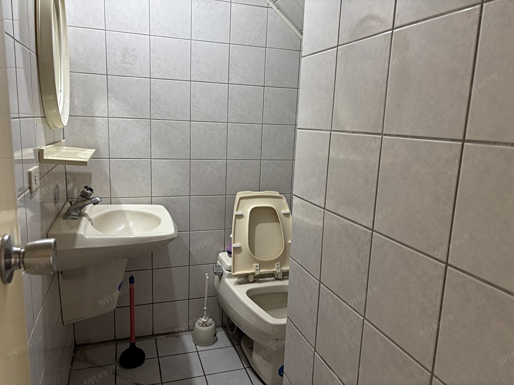一樓廁所