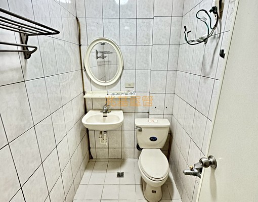 兆基🏡近中台科大⭐女性獨立套房⭐可租補可入籍 - Image 5