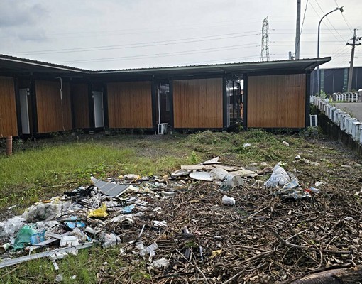 大寮鳳林三路小木屋10間 - Image 9