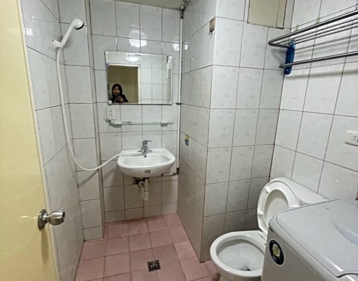 近後山埤站小資族溫馨大採光女性獨洗陽台電梯套房可代收垃圾 - Image 5