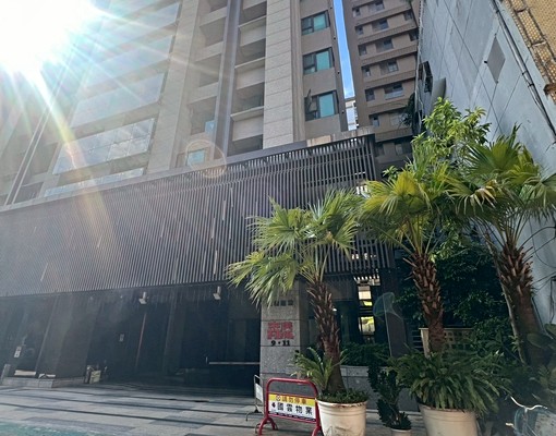 近晴光商圈/高樓層採光2房/主臥更衣室/近中山國小捷運站 - Image 2