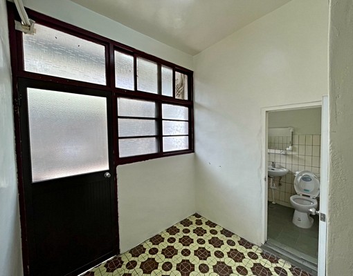 C大晟租屋免仲費稀有新翻新三房透天好停車超大後院戶籍租補 - Image 9