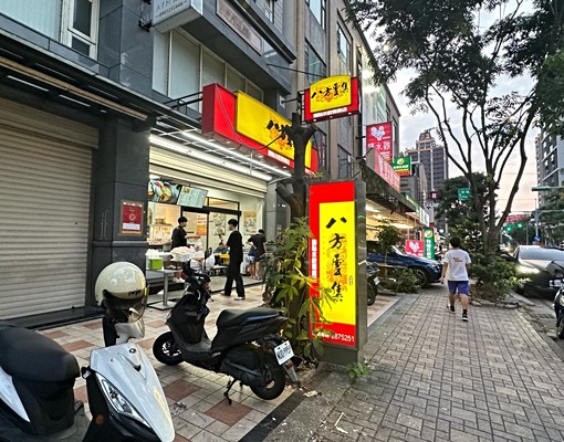 青埔高鐵站前二樓店面=樂居青埔小樂 - Image 6