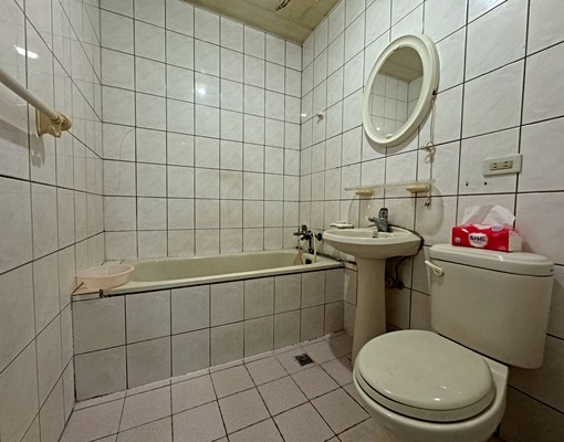 超便宜的清水灣電梯三房平面車(含管理費含車位) - Image 8