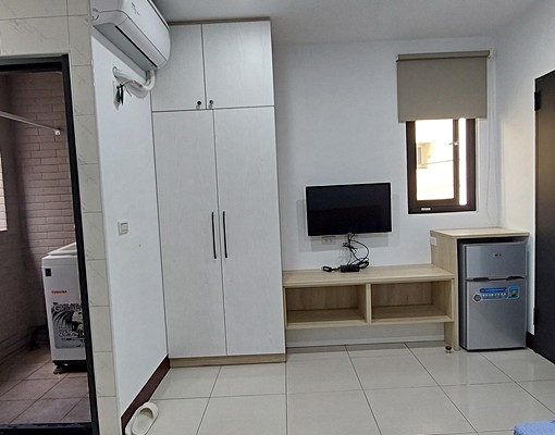 鄰近麥當勞~套房出租 - Image 1