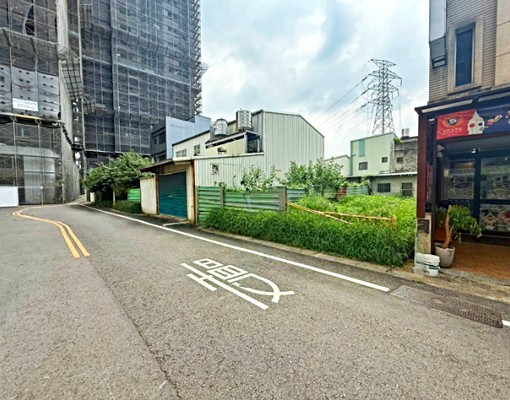 大溪埔頂小建地~正臨8米路~