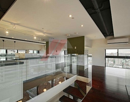 美樂*近內湖五期*挑高可站*屋主自用裝潢*稀有產品*公設齊全 - Image 3
