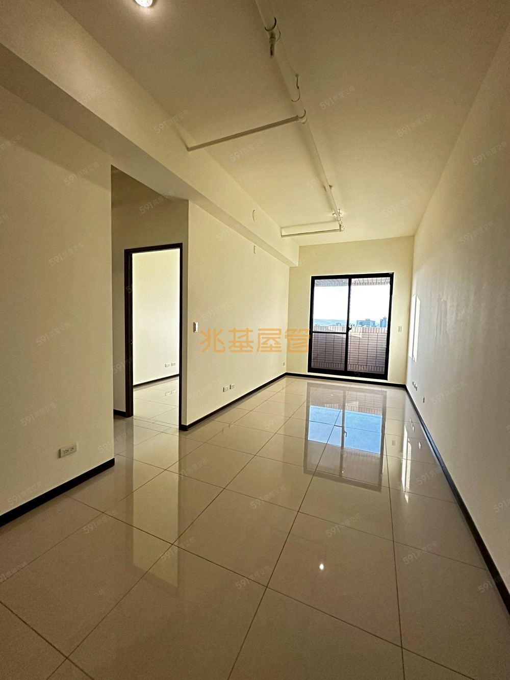 兆基🏡羅姐土城/學府之森/18樓/超級便利 - Image 1