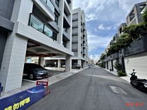 新豐路👑獨家銷售👑內埔極新..