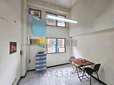 4房2廳2衛/黃金大鎮/屋況超好/華廈