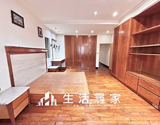 近勝利夜市#整棟透天6房3衛#可神明廳#可當店面#門前可停車 - Image 7
