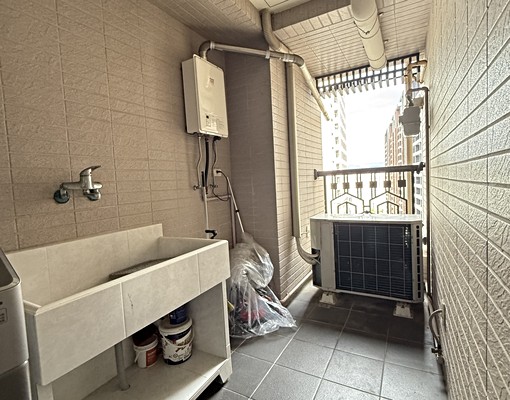 不收租屋介紹費喔東方明珠高樓美屋傢俱可談 - Image 11