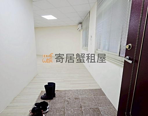 寄居蟹社會住宅🏠一樓是全家對面是中和環球大兩房 - Image 7