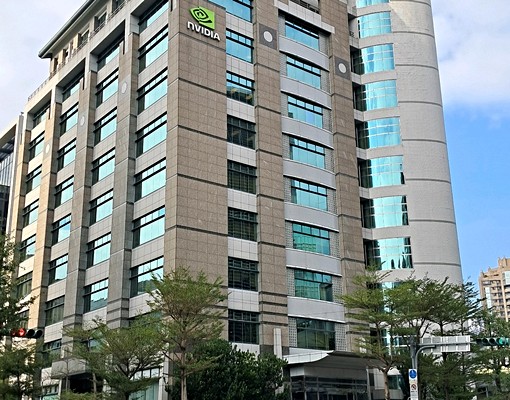 美式住宅,大直內科基湖路,電梯雙併坡平車位,獨立超大花園露台 - Image 13