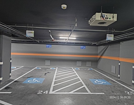 華江六路平面大車位,車不怕被隔壁A到,江子翠捷運站350米。 - Image 2