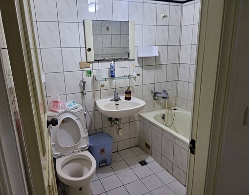 全新整理電梯五房/中山醫大/愛買旁/大慶商圈/ - Image 10