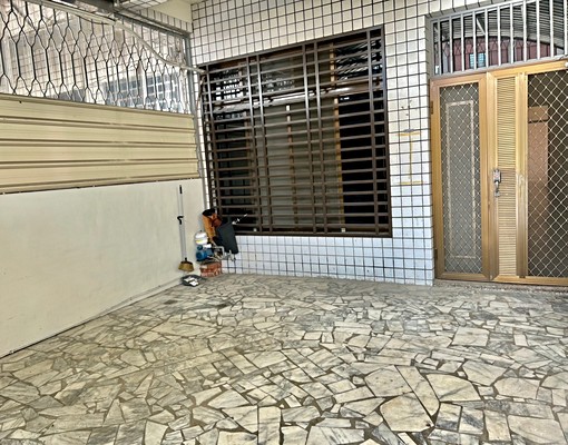 新市鄰重劃區|寬敞７房透天 - Image 1