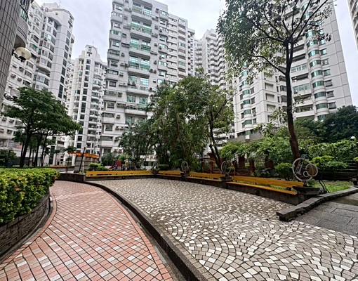 租~獨家~戀上北區太皇園高樓有陽台套房(可租補) - Image 11