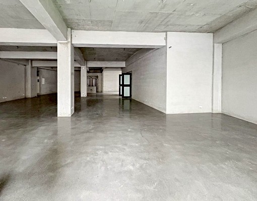 (租)市中心府前路上精華地段全新熱鬧三角窗店面 - Image 2