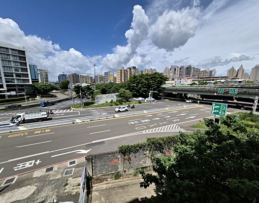 近園區電梯套房/室內機車位 - Image 5