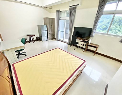 電費免錢~獨立陽台~採光通風佳~可養寵物房~水泥磚牆隔間 - Image 5