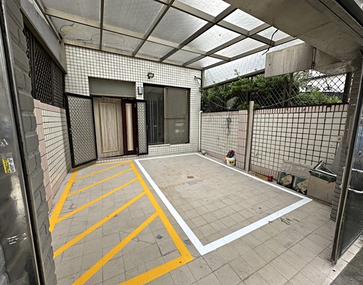 可租補可寵雙敦學區近大巨蛋全新明亮大套房 - Image 4