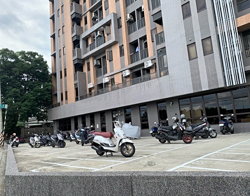 卓悅首富獨立電梯陽台套房 - Image 15