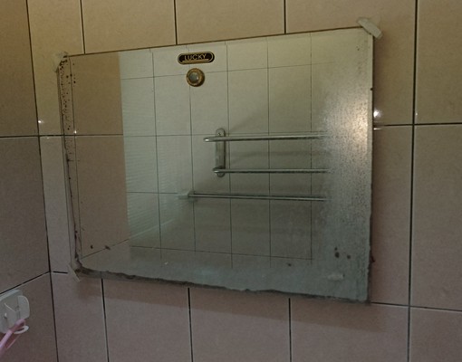市政府附近東市場隔壁,三角窗雙面採光套房 - Image 5