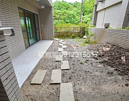 全新裝潢/美麗華商圈旁/綠意挑高3房+平面車位+大庭院 - Image 1