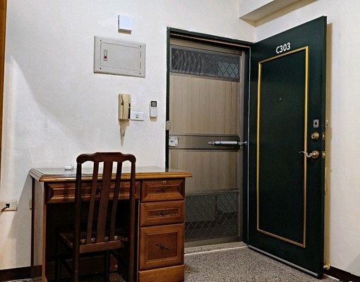 市府旁/電梯套房/限女/可租補 - Image 13