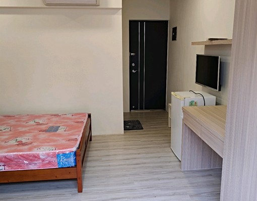 斗六台大縣府家樂福旁優質套房/生活機能佳 - Image 6