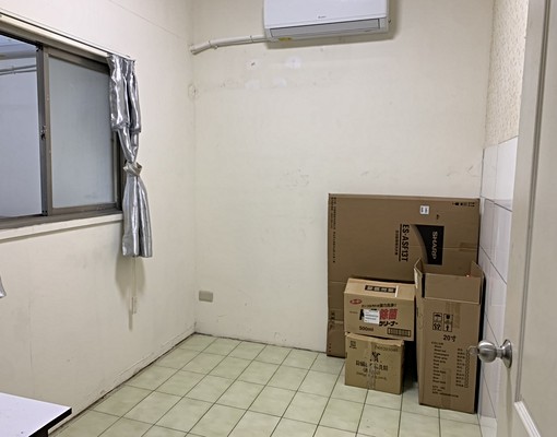 正忠孝東路雙捷運美兩房~~~ - Image 3