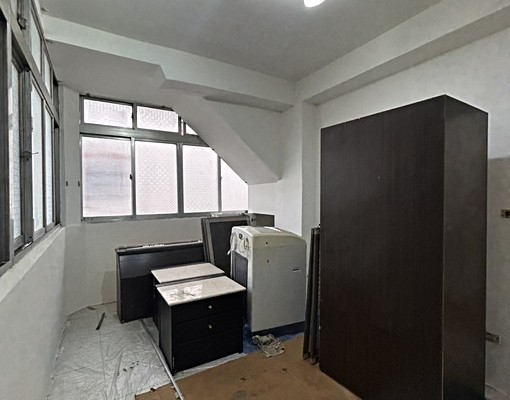 全新整理俱全平車透天台中車站周邊鬧區靜巷可住家可店面 - Image 5
