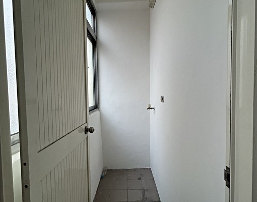 全新整理俱全平車透天台中車站周邊鬧區靜巷可住家可店面 - Image 7