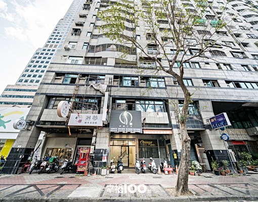 🍎亞灣＆圖書總館店住🍎 - Image 1