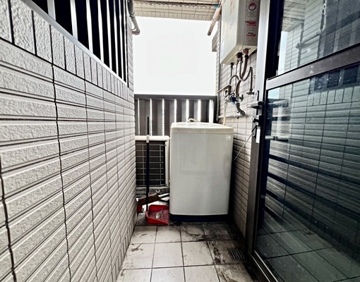 房東好談美河市家具電皆有廁所乾濕分離獨立陽台套房 - Image 2
